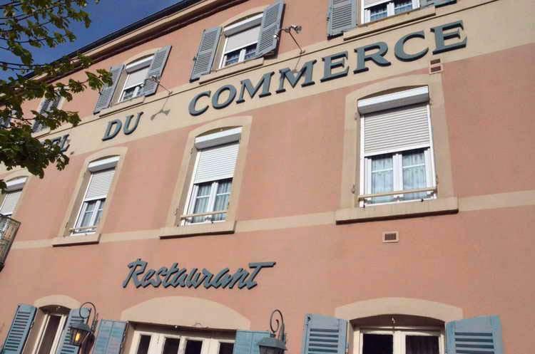 Hotel Du Commerce Pont-de-Vaux Exterior foto